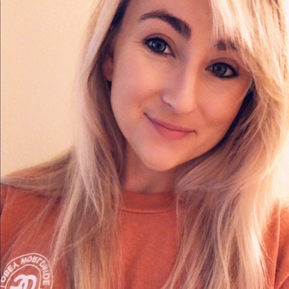 Meet your Posher, Eraina